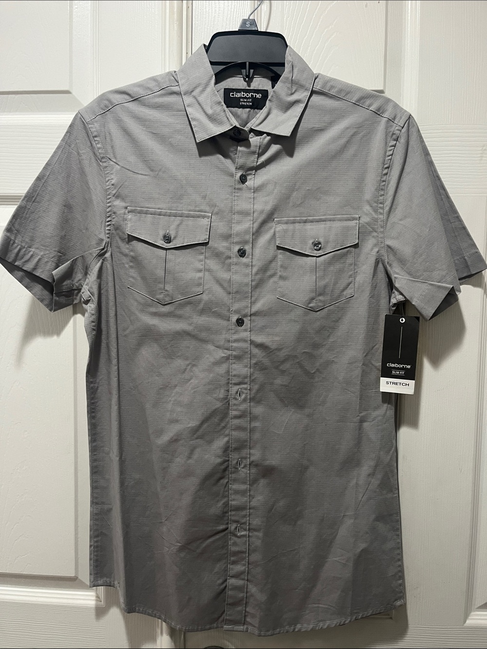 Claiborne Men's slim fit Light Gray Short-Sleeve Button-Down Shirt